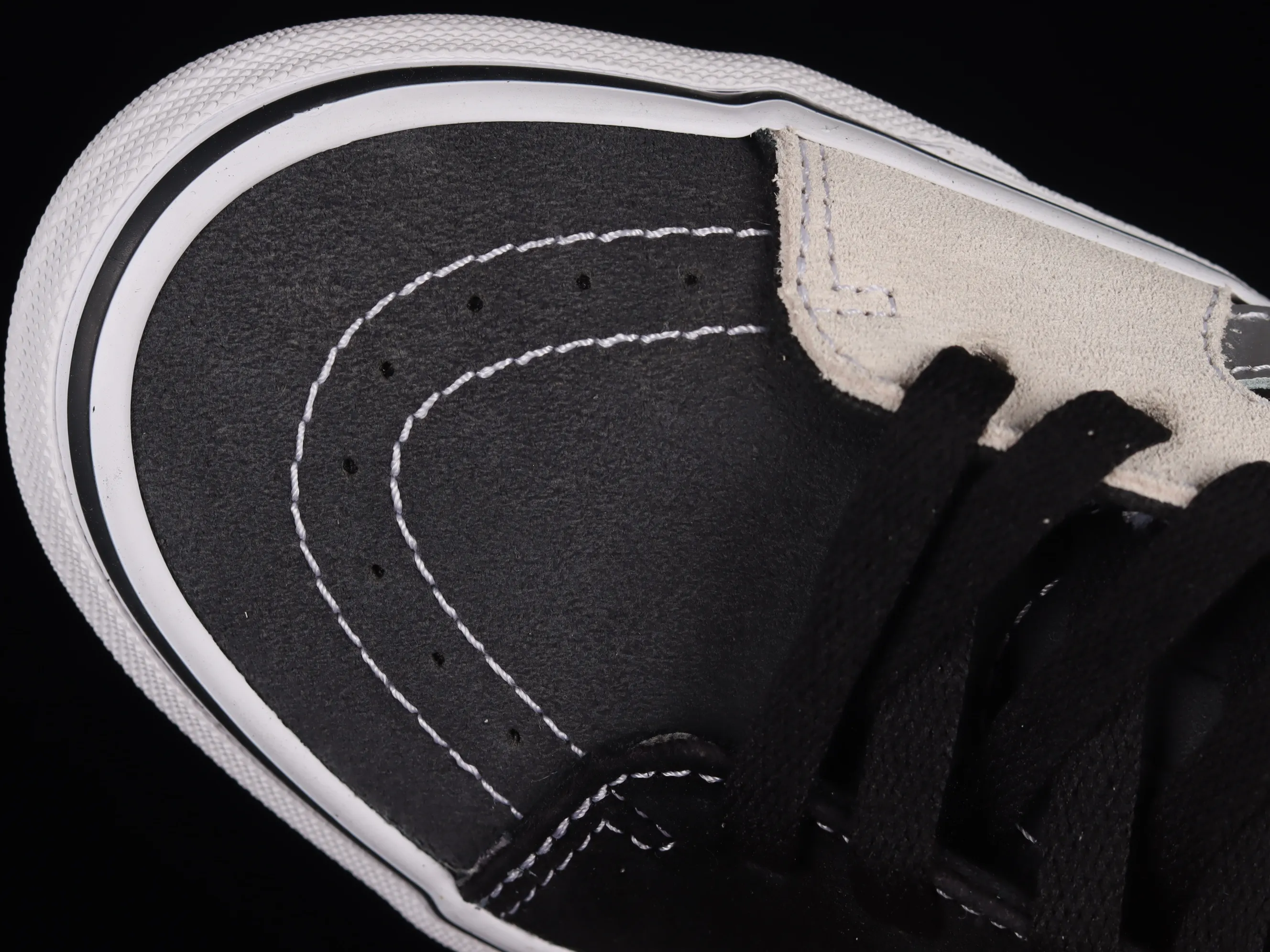 All categories Vans Vans series Vans Mid Vans China Vans Sk8 Mid Reissue black and gray splicing mid-top retro casual canvas skateboard shoes VN0A3WM32PD
